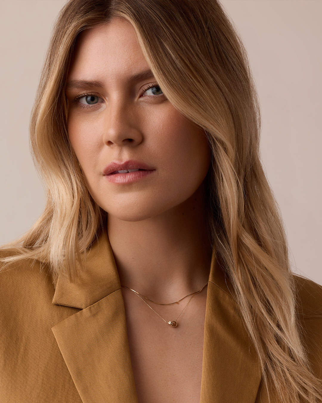 Diamond Bond Interlocking Rose Necklace