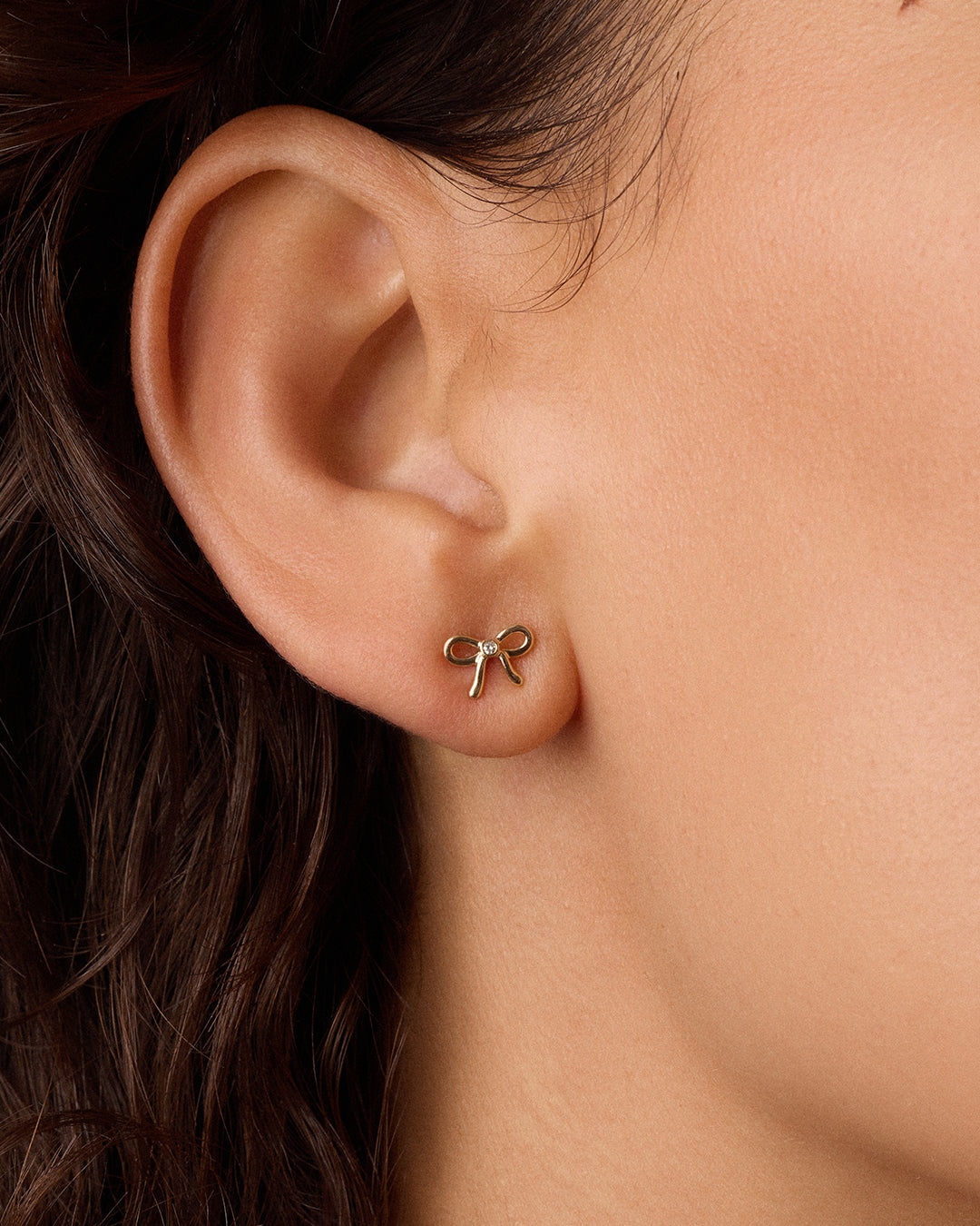 Diamond Put a Bow on it Single Stud