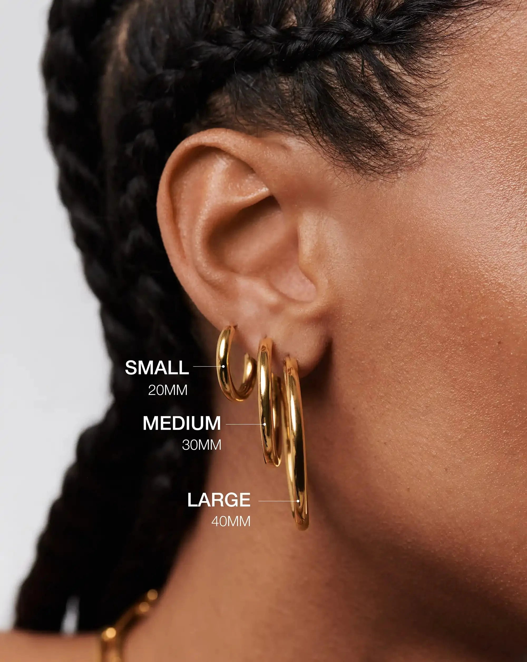 Classic Tunnel Medium Hoop Earrings | 18k Gold Plated