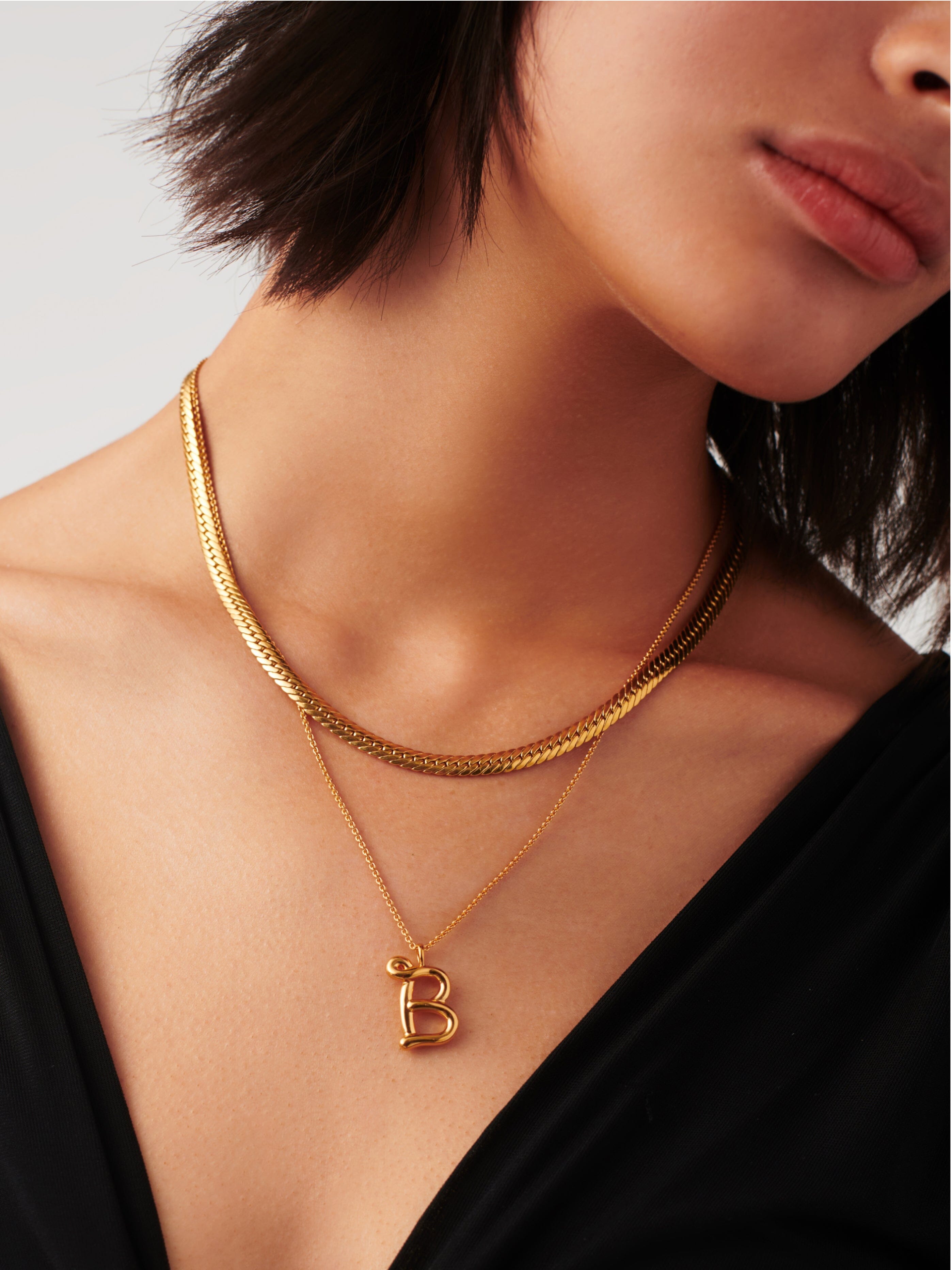 Curly Molten Initial Pendant Necklace - Initial B | 18k Gold Vermeil