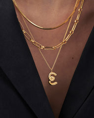 Curly Molten Initial Pendant Necklace - Initial E | 18k Gold Vermeil