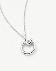Curly Molten Mini Initial Necklace - O | Sterling Silver