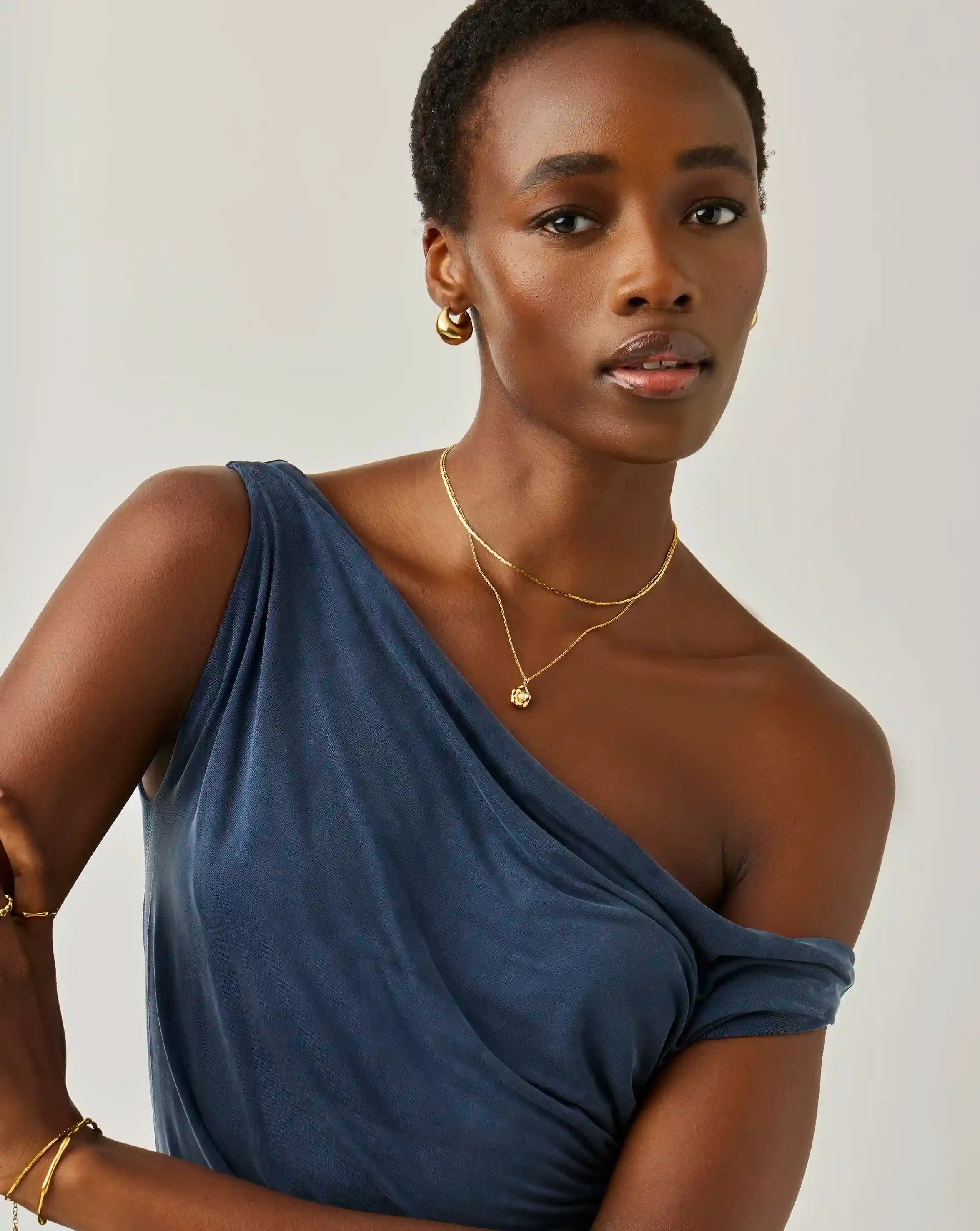 Eny Puffy Daisy Pendant Necklace | 18k Gold Plated/Pearl