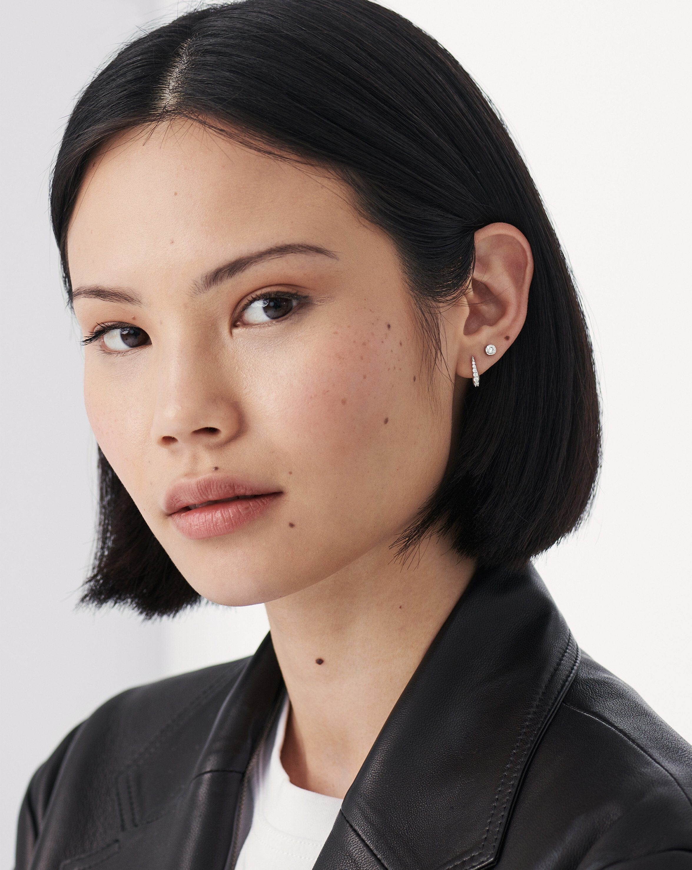 Fine Claw Huggies | 14k White Gold/Diamond