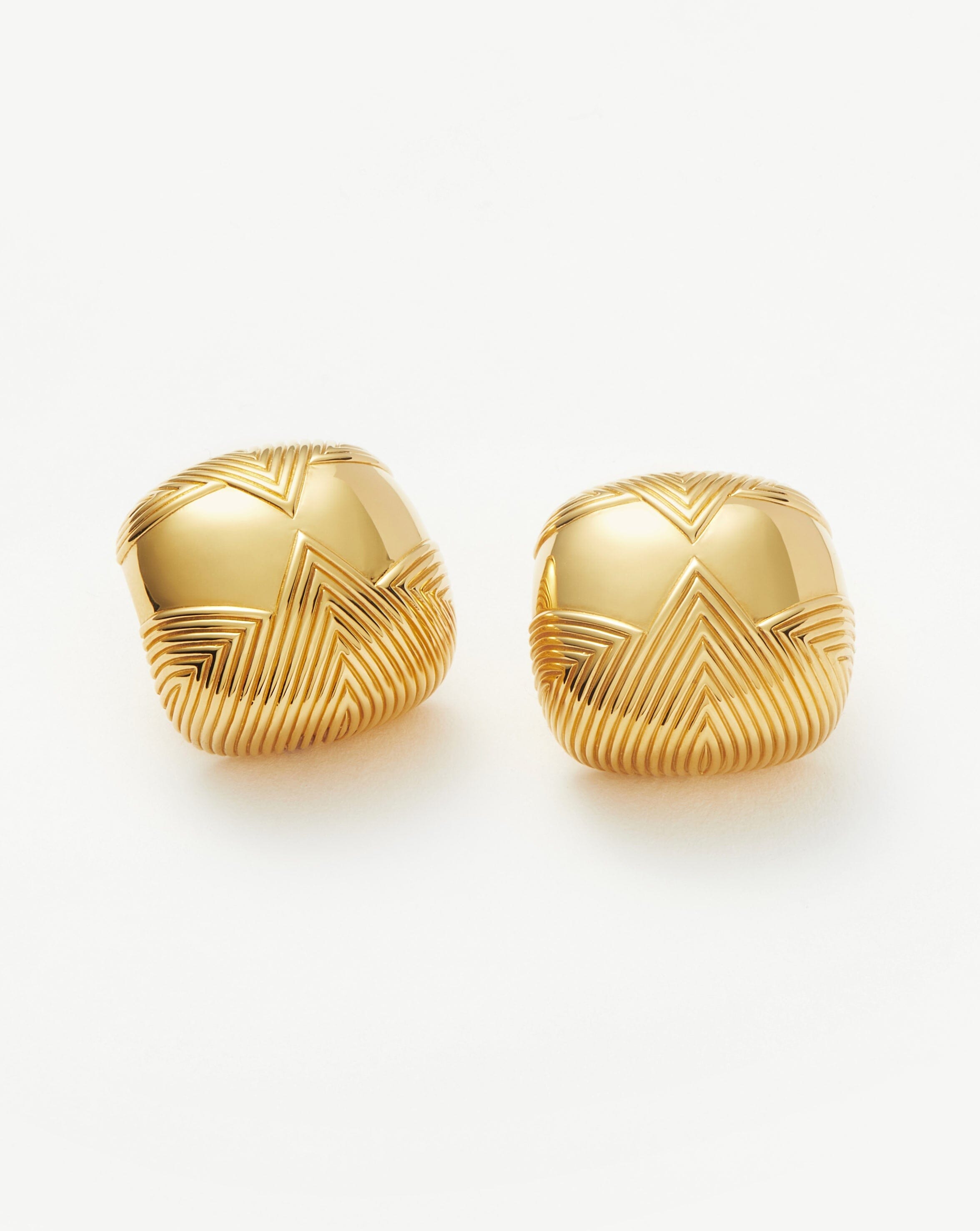 Hera Oversized Dome Ridge Stud Earrings | 18k Gold Plated