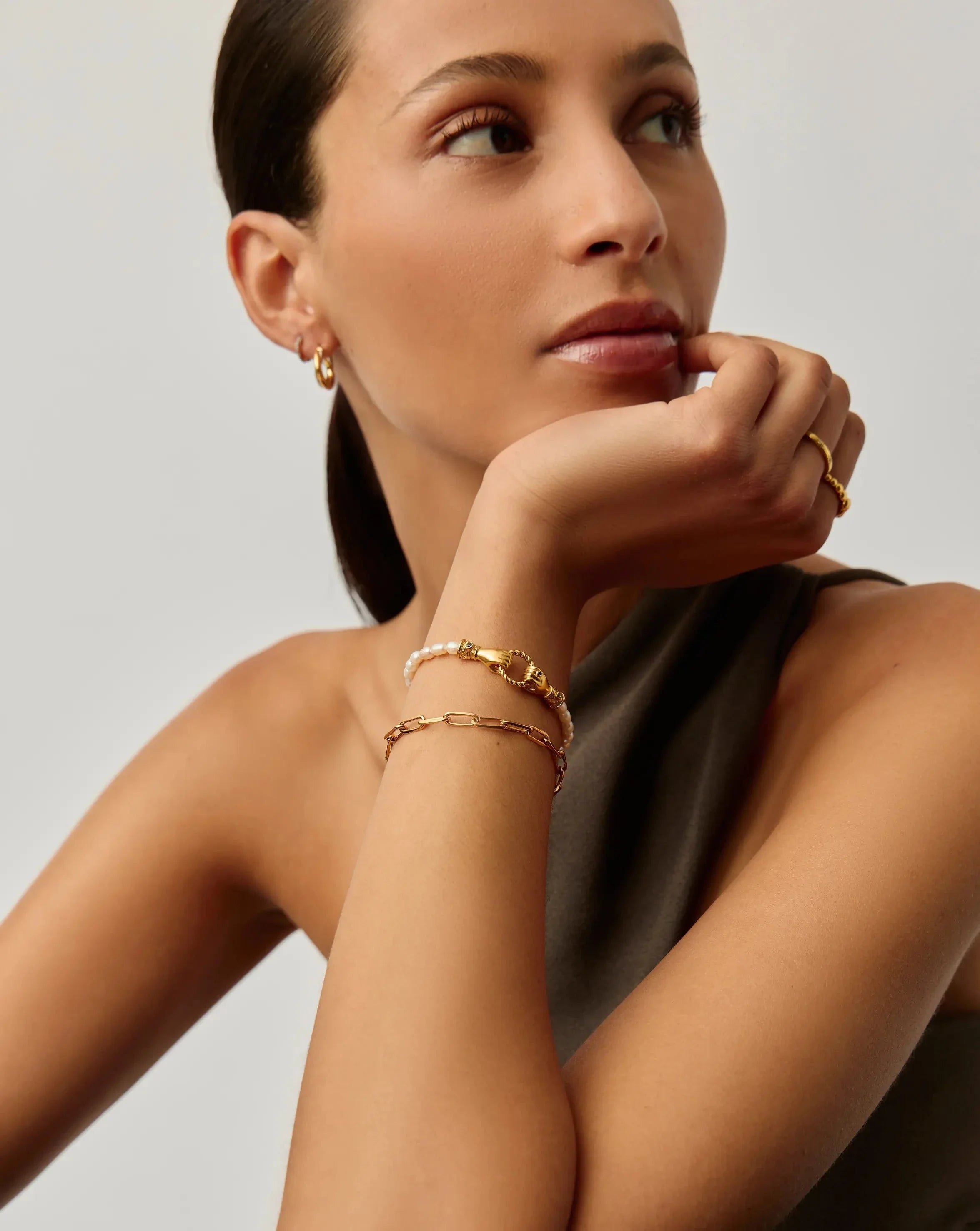 In Good Hands Pearl & Chain Bracelet Set | 18k Gold Plated / Pearl & Black Onyx