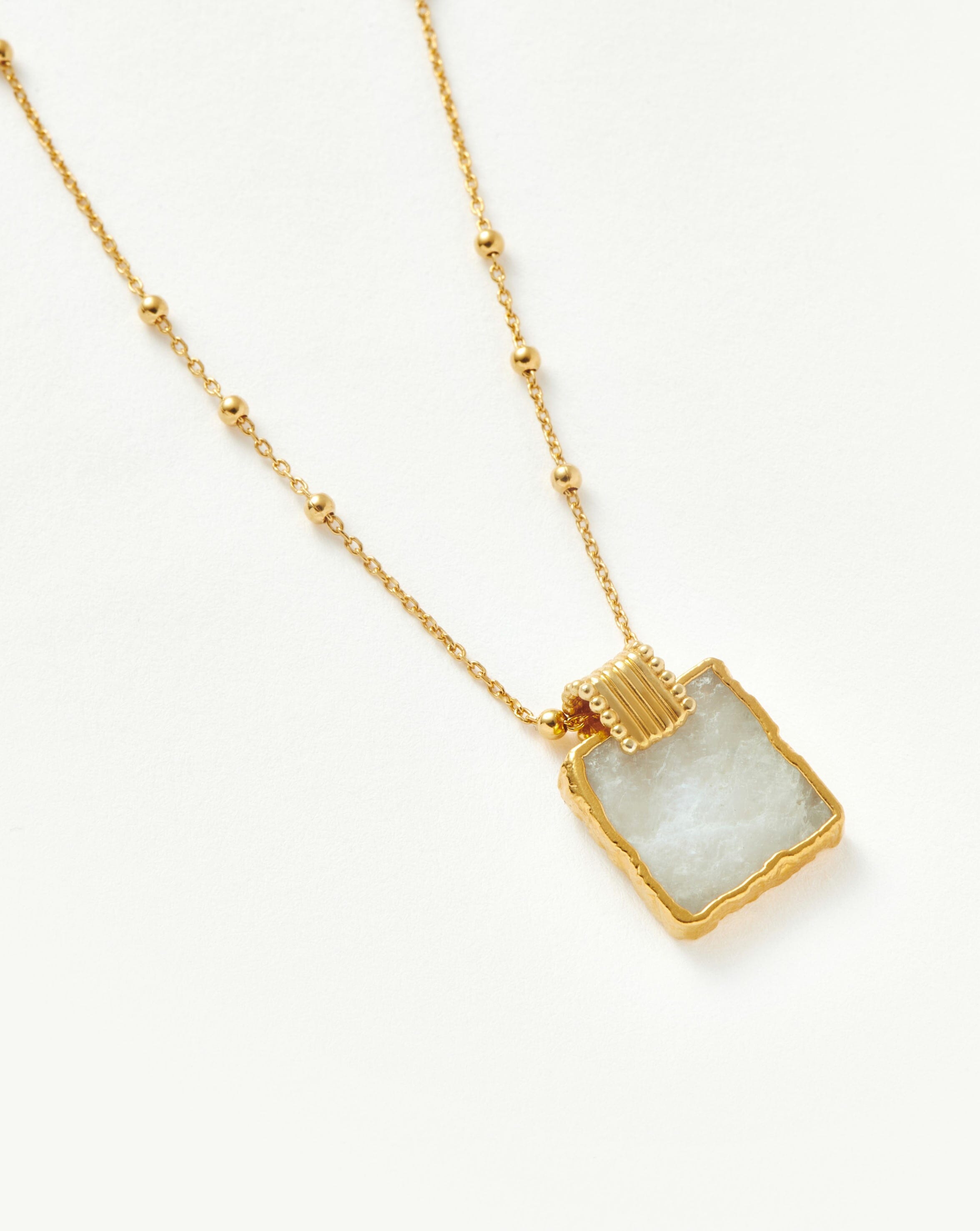 Lena Charm Necklace | 18k Gold Plated/Rainbow Moonstone