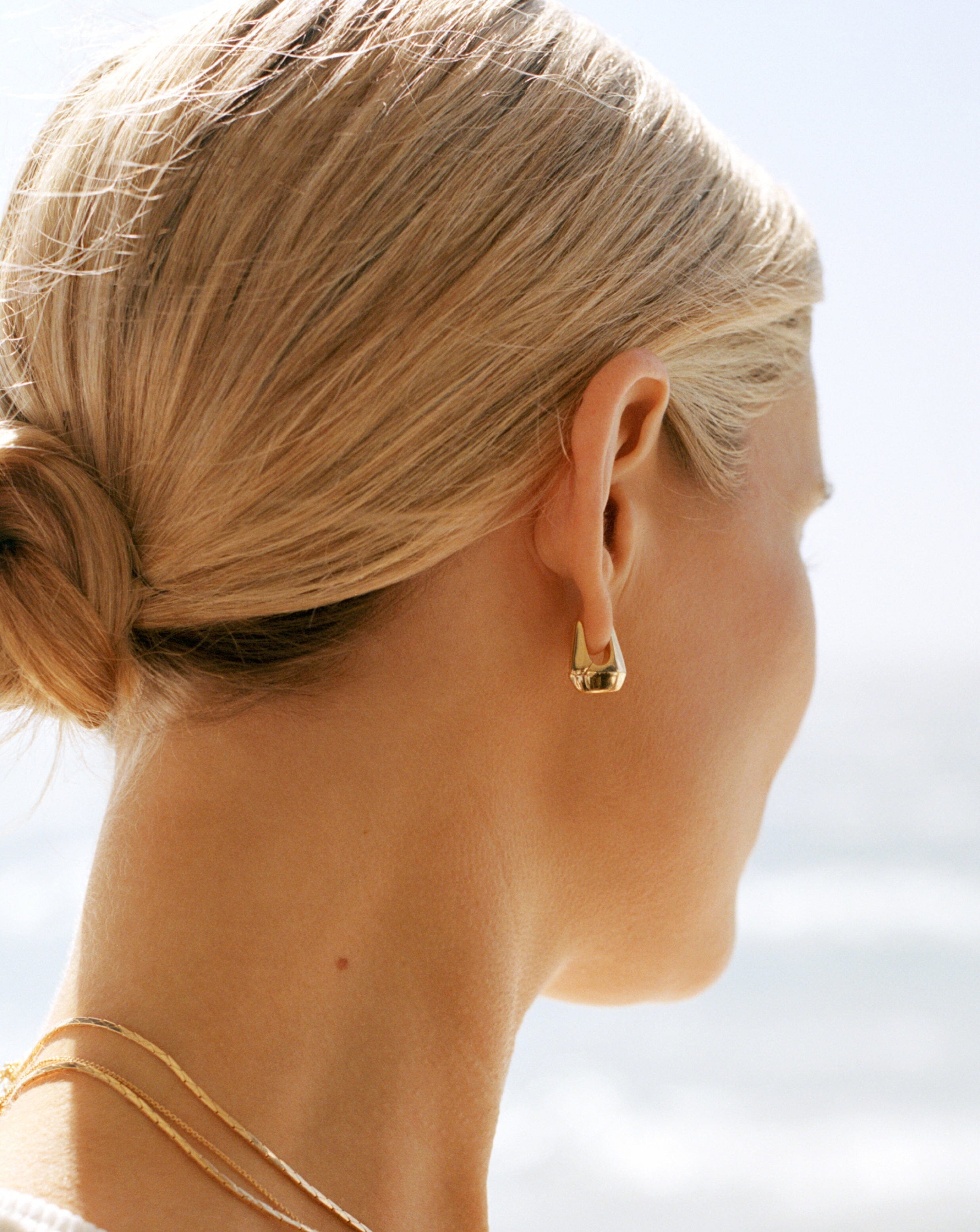 Lucy Williams Arco Small Hoop Earrings | 18k Gold Vermeil