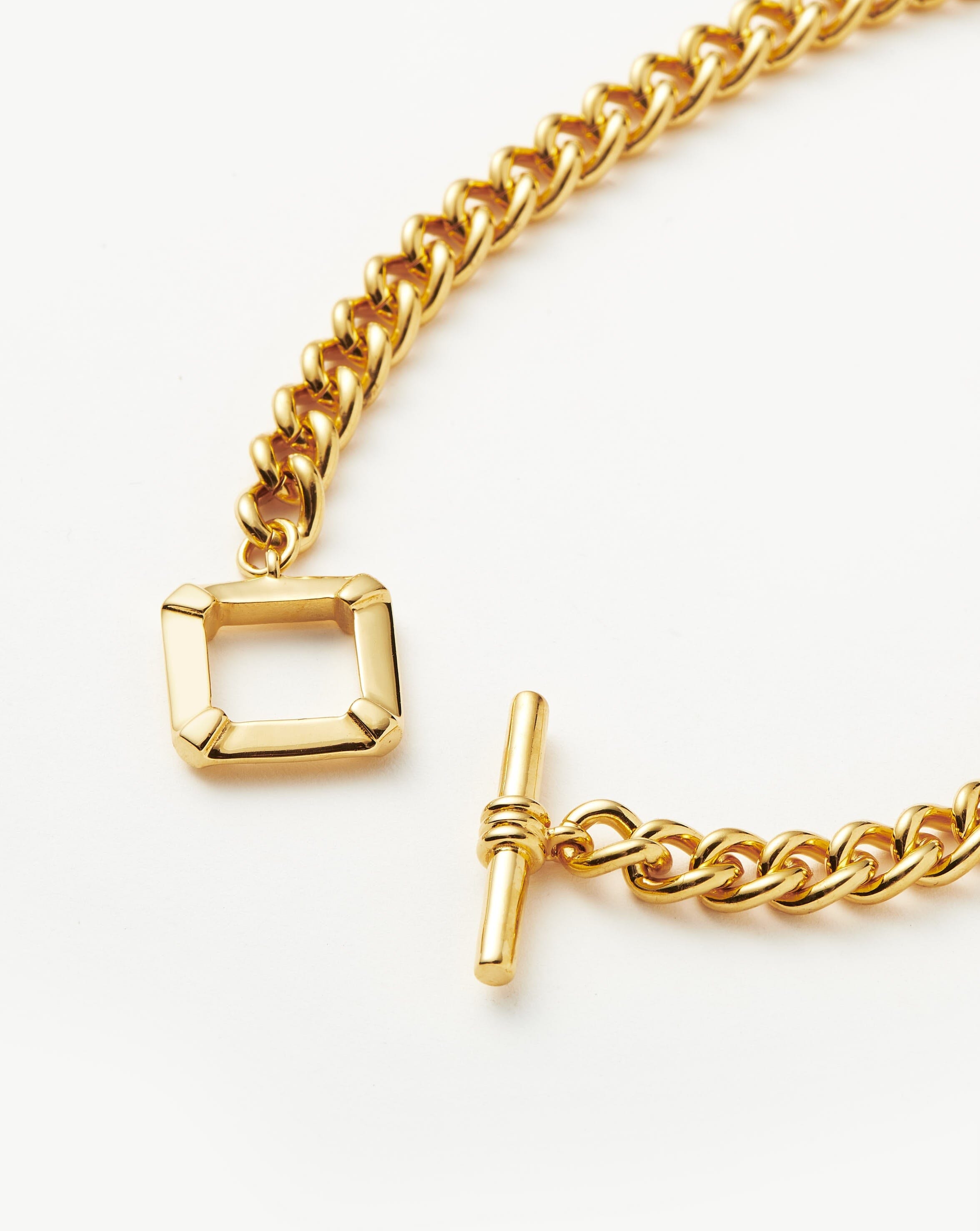 Lucy Williams T-Bar Chain Necklace | 18k Gold Plated