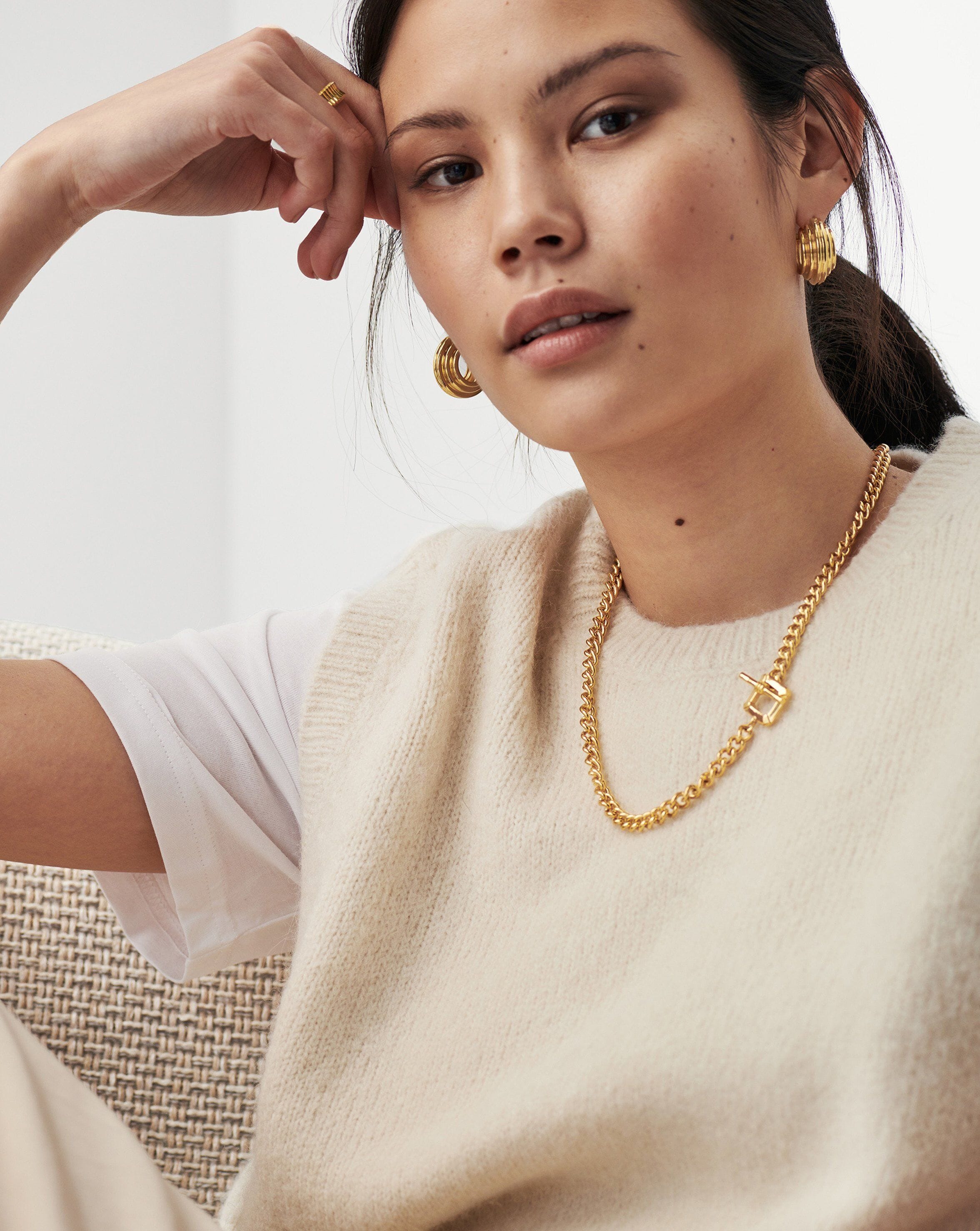 Lucy Williams T-Bar Chain Necklace | 18k Gold Plated