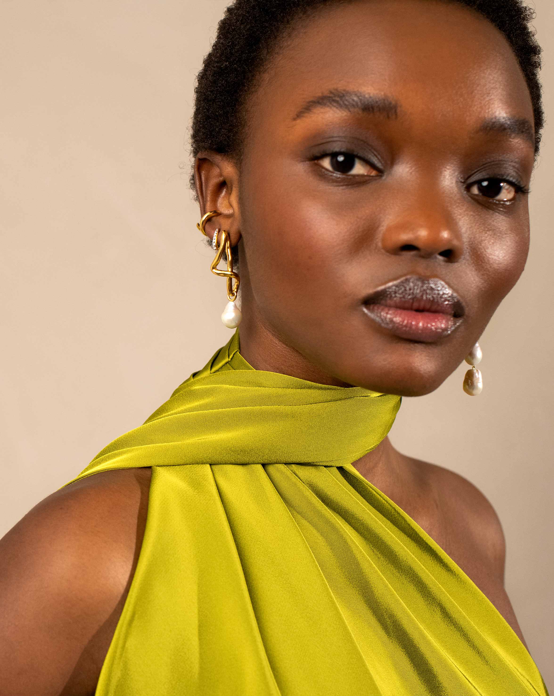 Molten Baroque Pearl Mismatch Drop Earrings