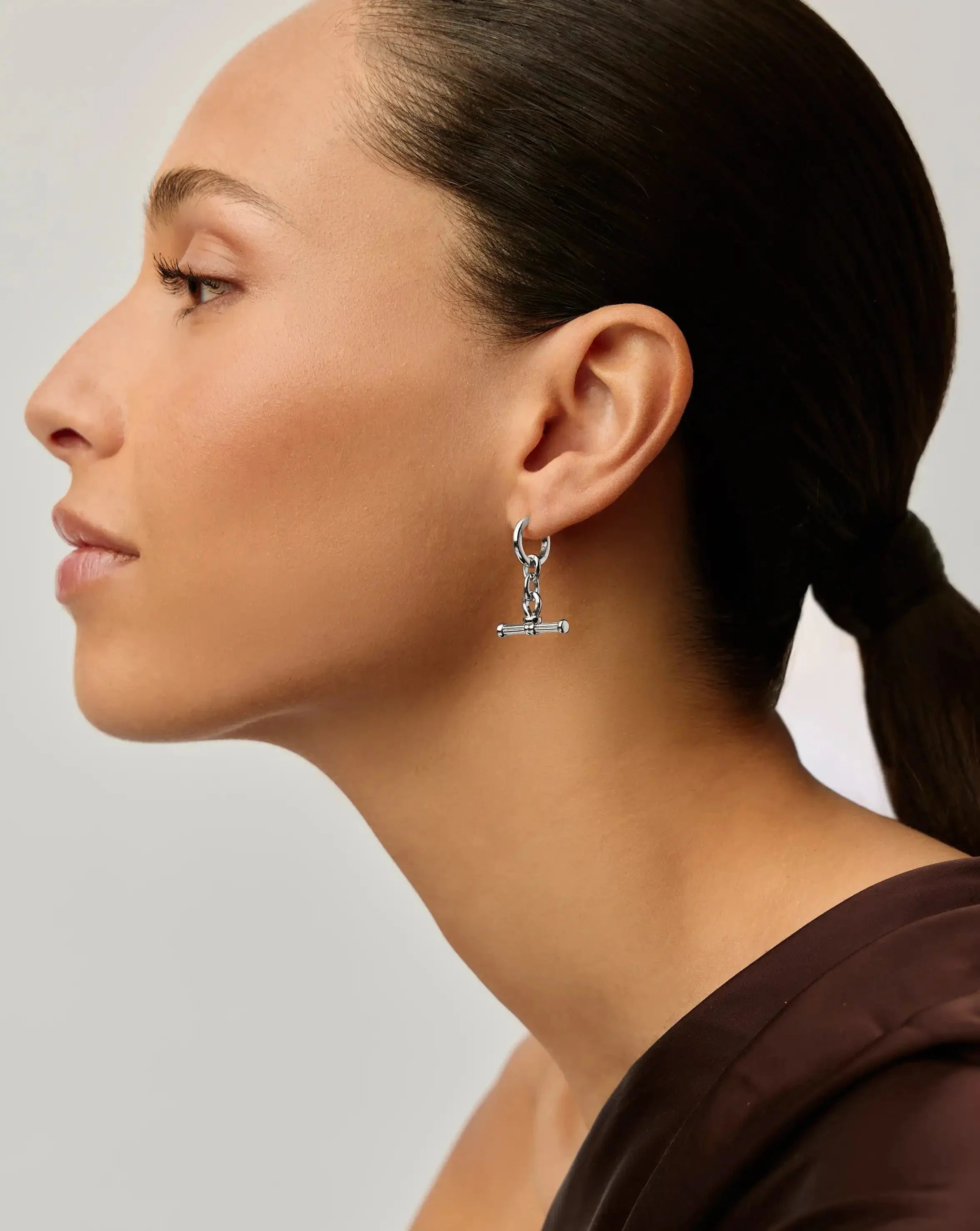 Ridge T-Bar Drop Huggies | Silver Plated