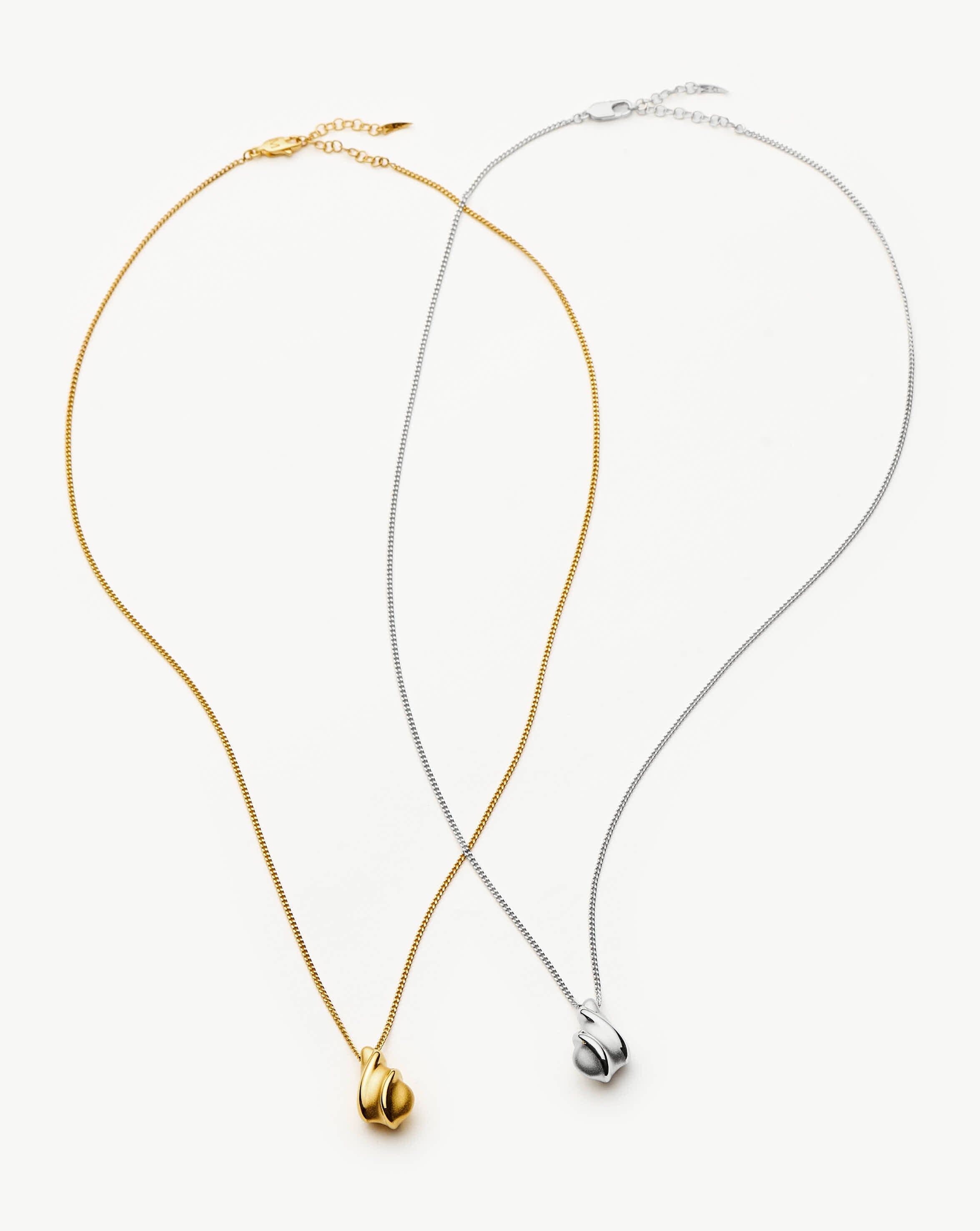 Savi Ridge Droplet Pendant Necklace | Silver Plated