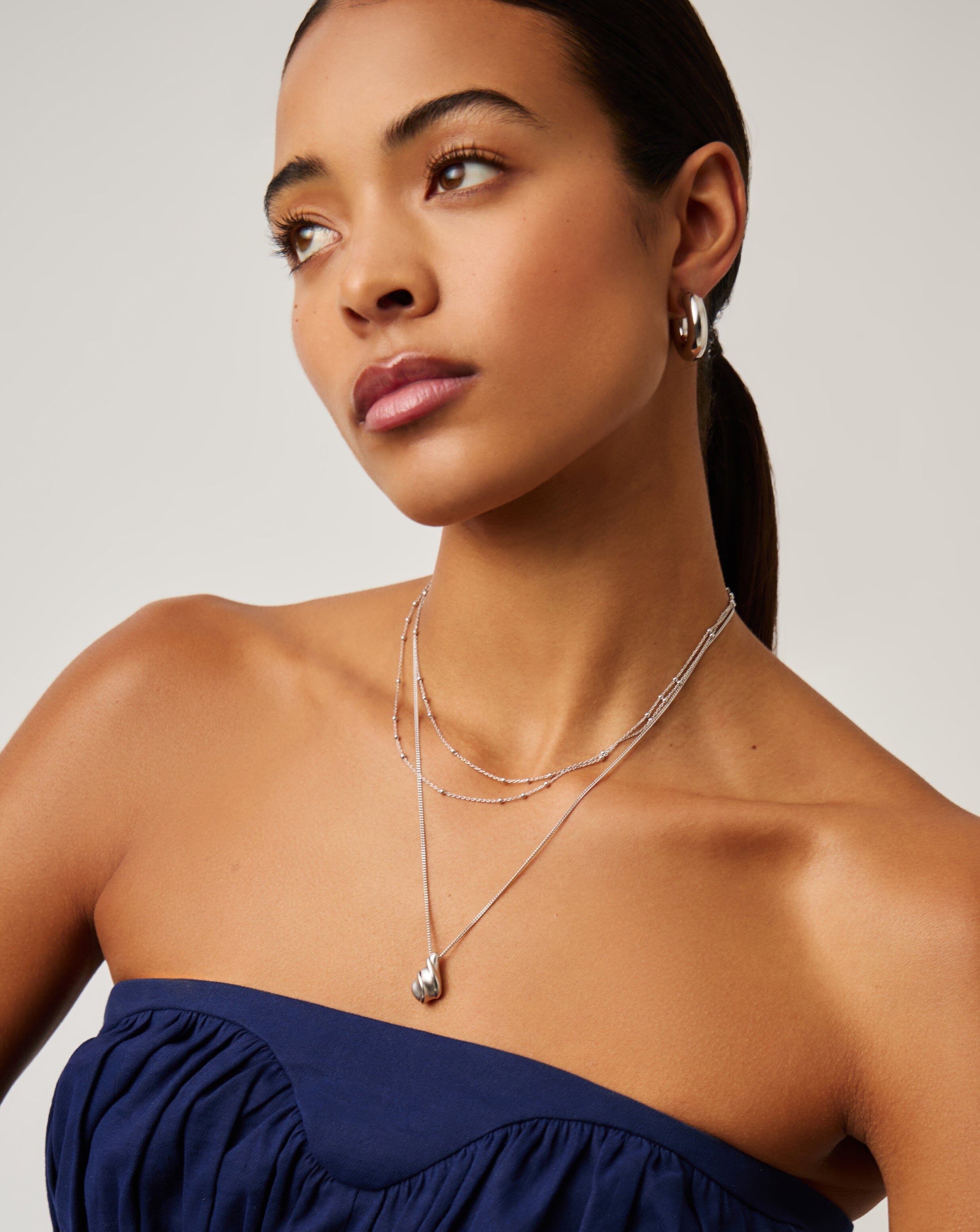 Savi Ridge Droplet Pendant Necklace | Silver Plated