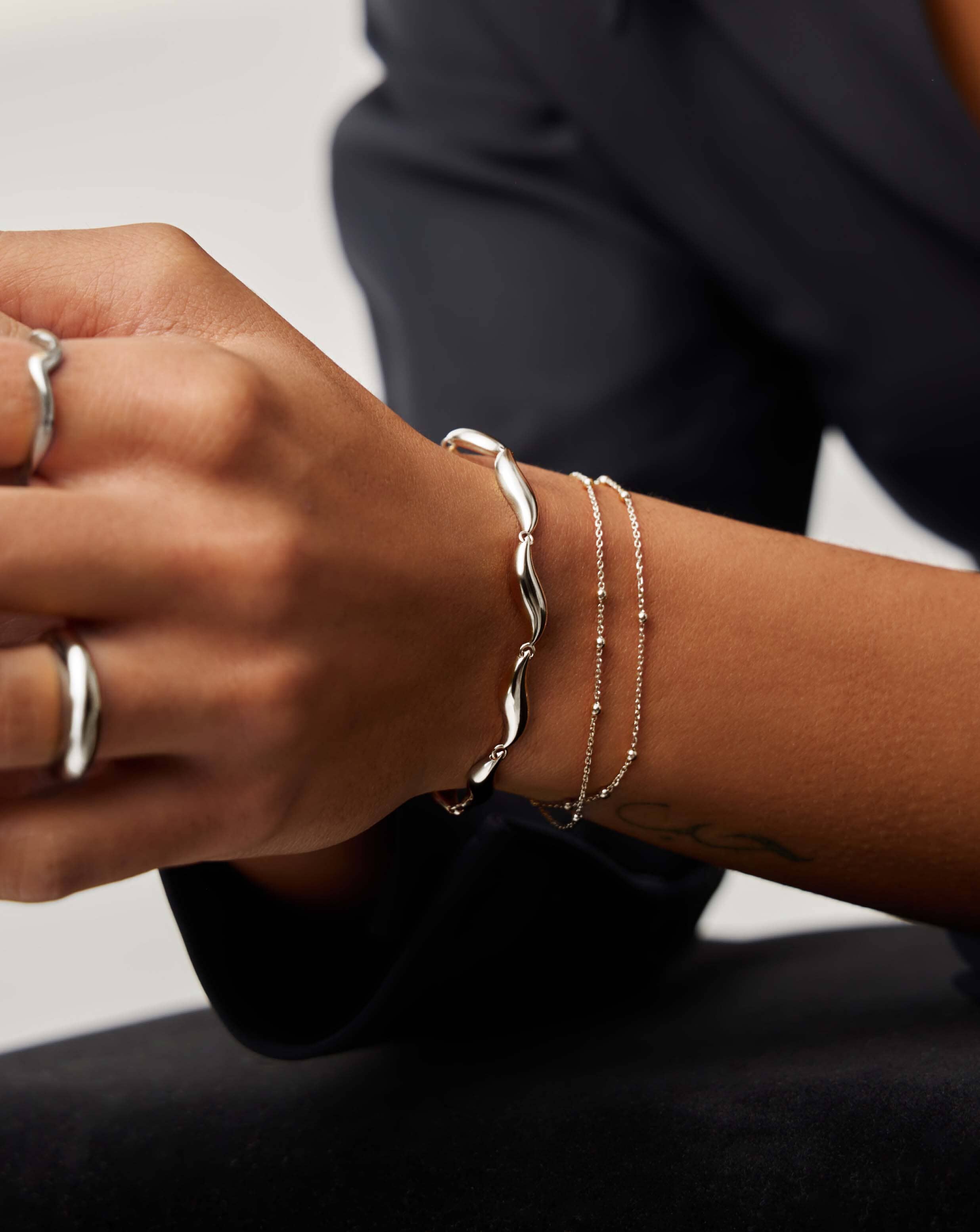 Savi Signature Link Chain Bracelet | Silver Plated