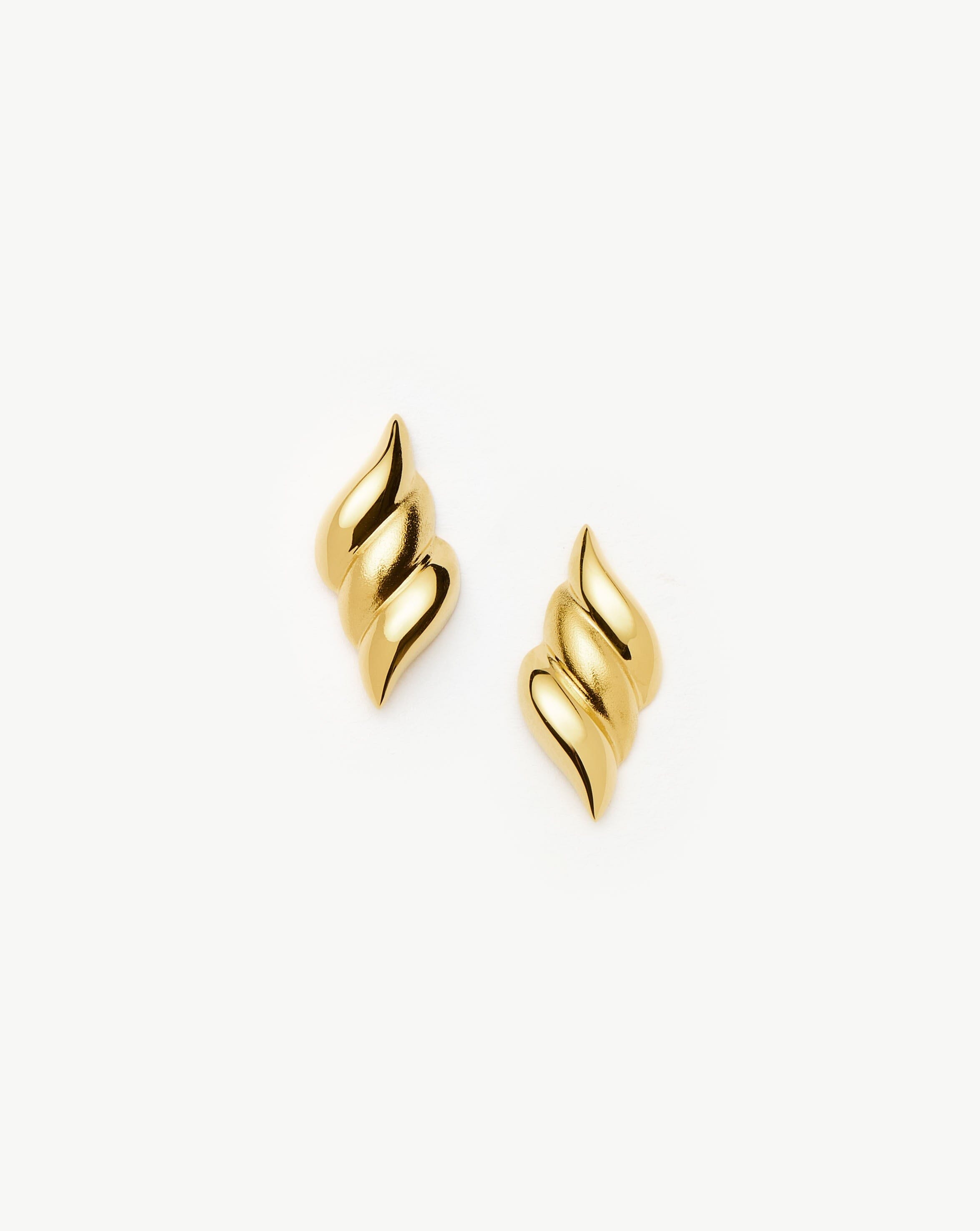Savi Signature Stud Earrings | 18k Gold Plated