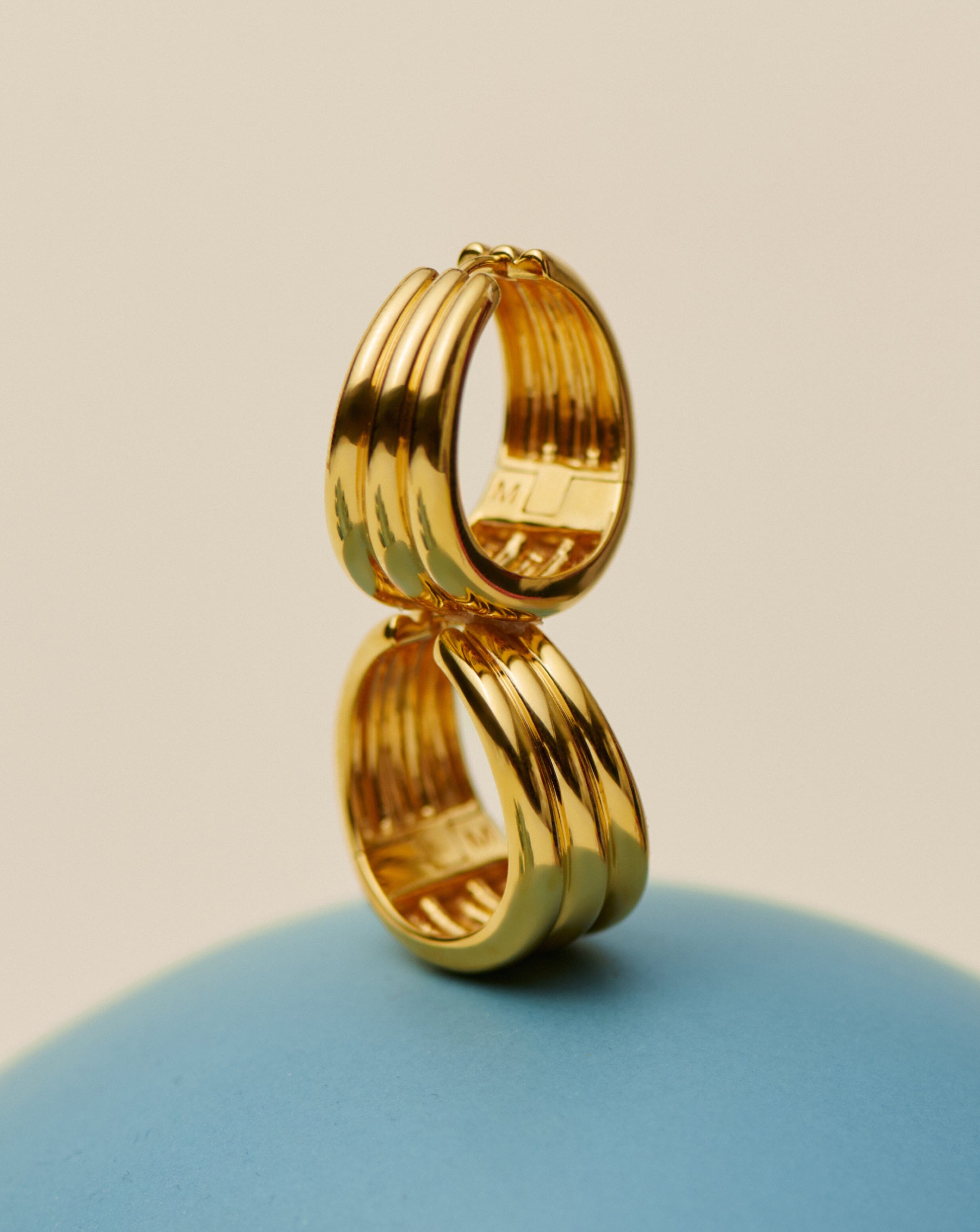 Savi Triple Ridge Hoop Earrings | 18k Gold Vermeil