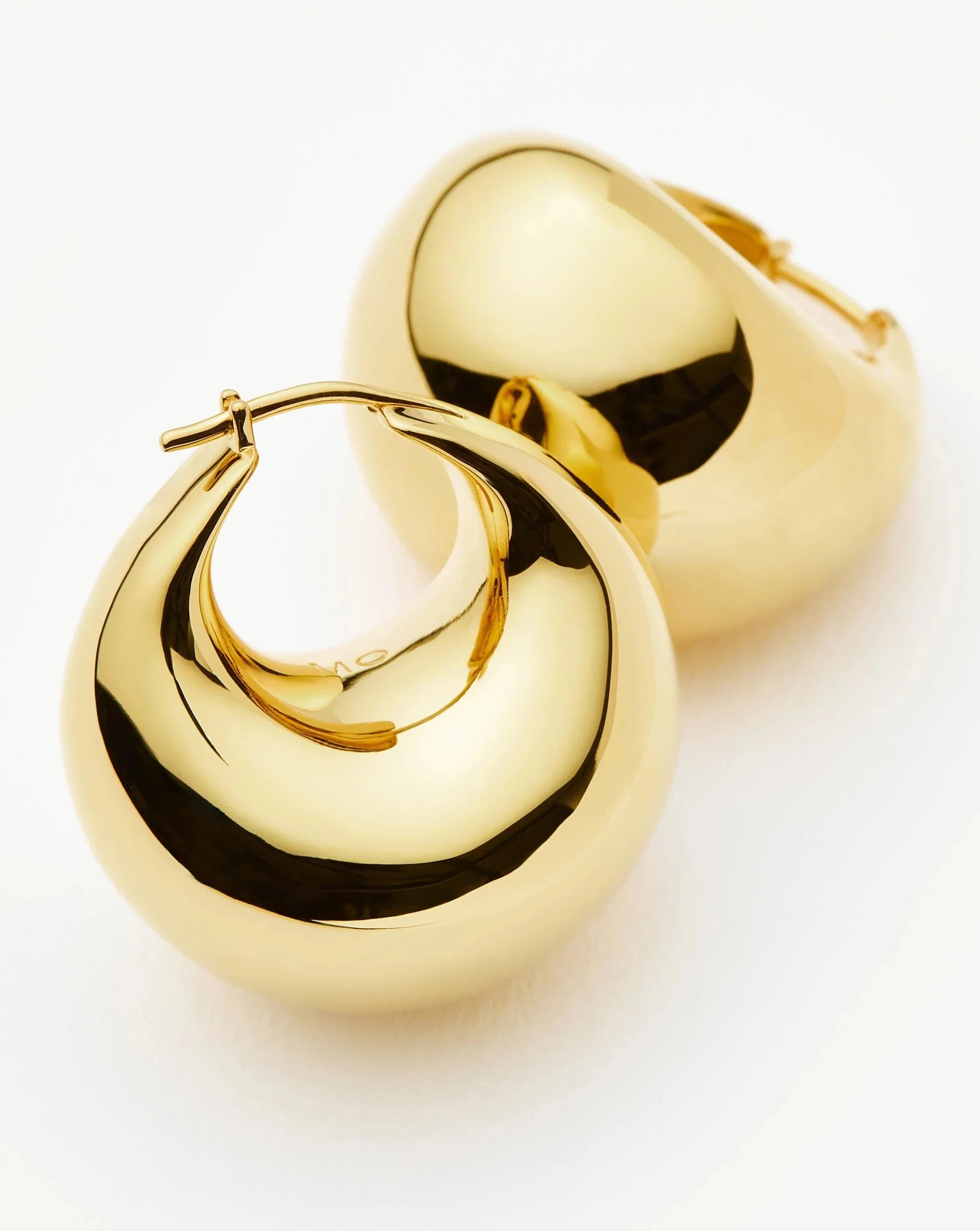 Sculptural Chubby Dome Medium Hoop Earrings | 18k Gold Plated