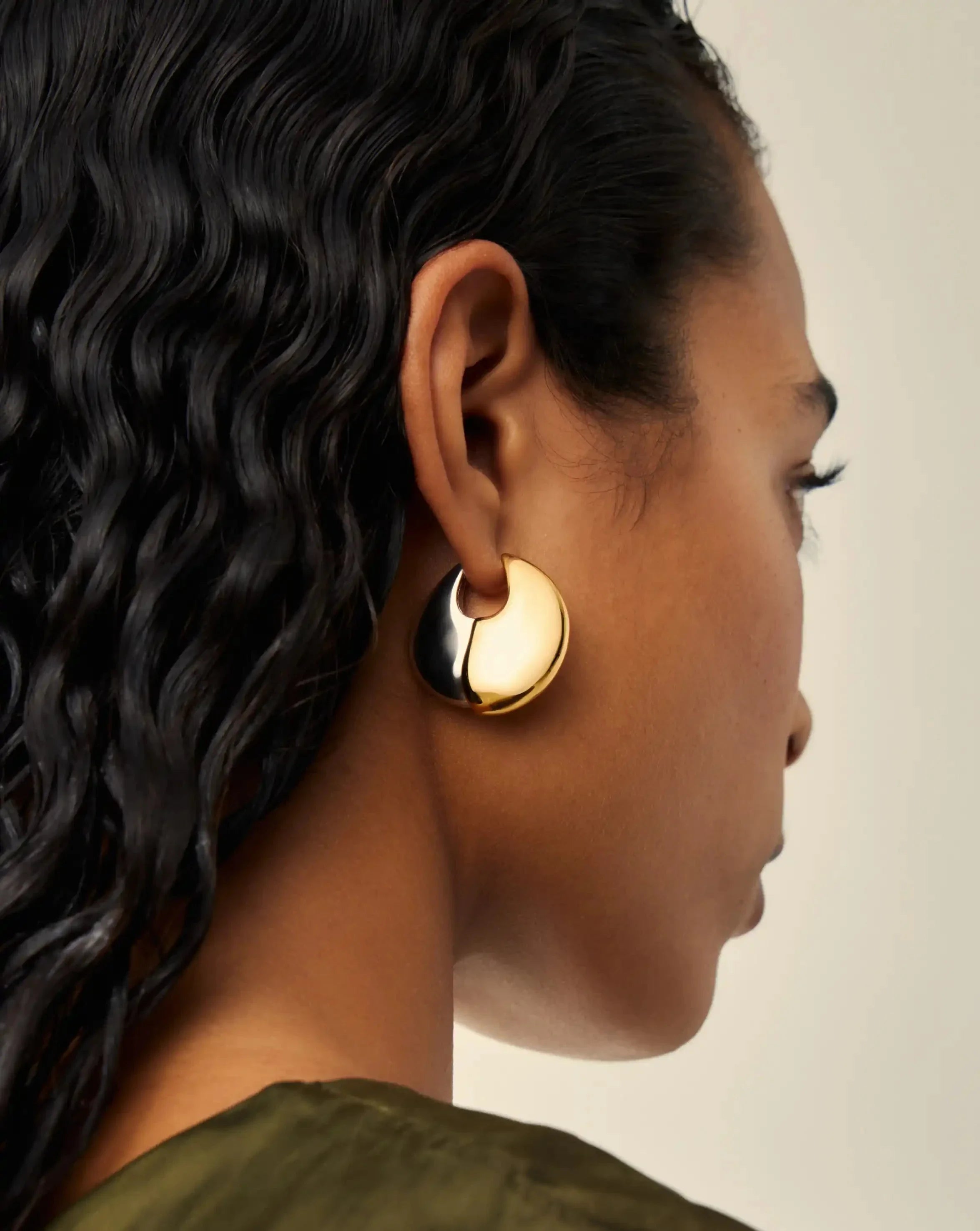 Sculptural Pebble Medium Hoop Earrings | Mixed Metal