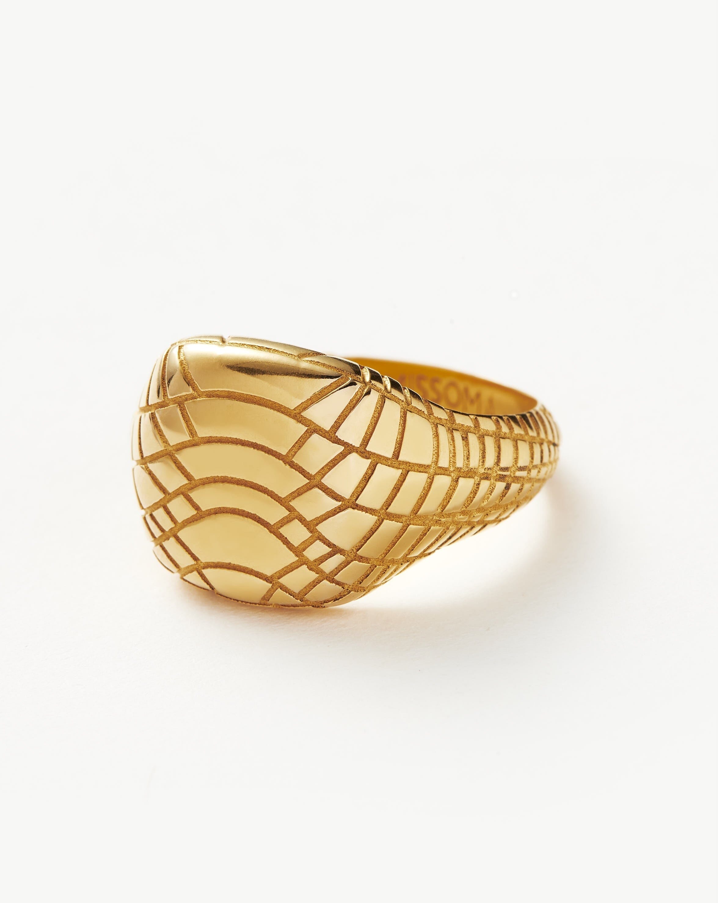 Serpent Textured Signet Ring | 18k Gold Plated