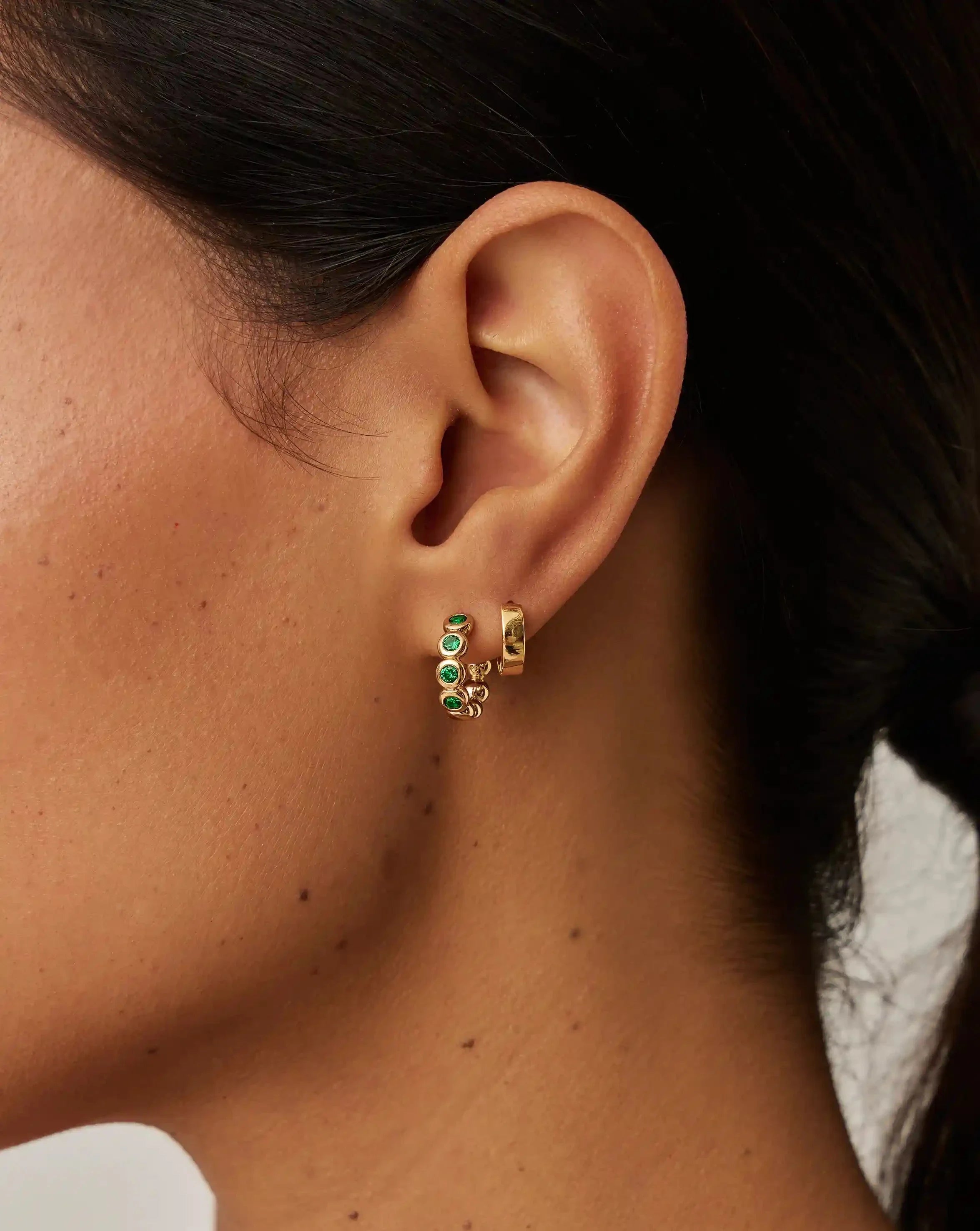 Tennis Small Hoop Earrings | 18k Gold Vermeil/Emerald Green Nano-crystal