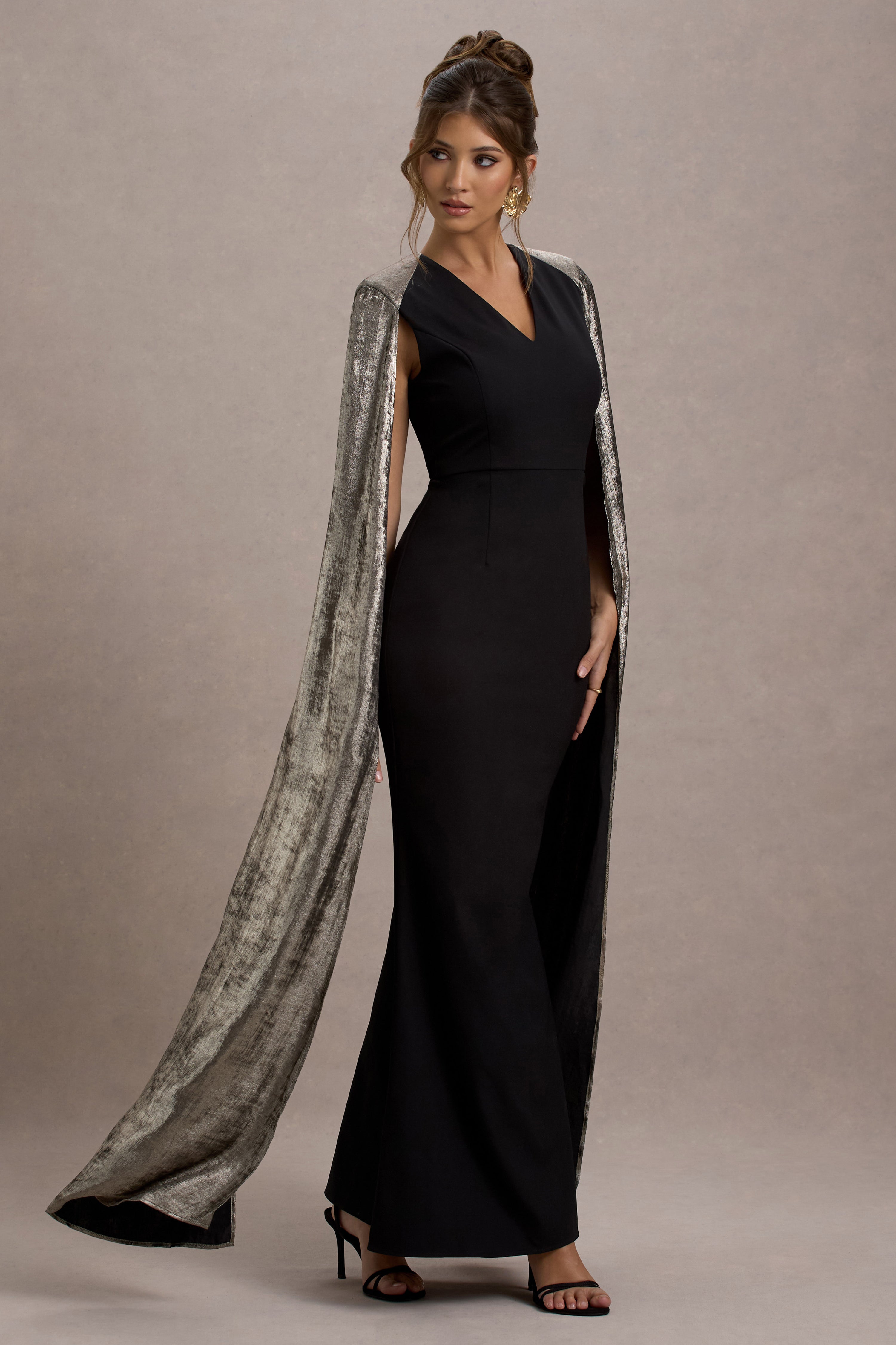 Ilenia | Black V-Neck Maxi Dress With Metallic Cape
